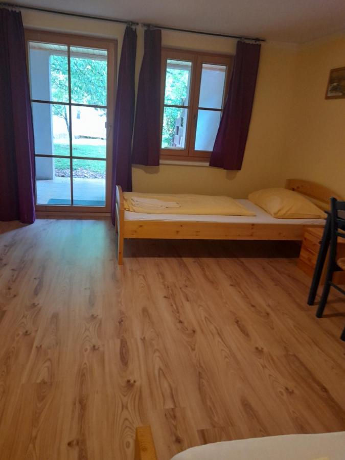 Apartments Himmelreich Ternitz Екстер'єр фото